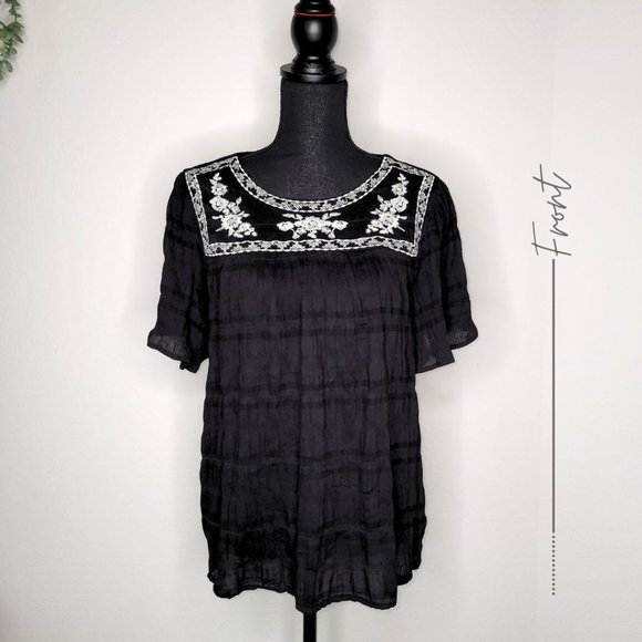 BLACK BLOUSE WITH FLORAL EMBROIDERED - Picture 1 of 6